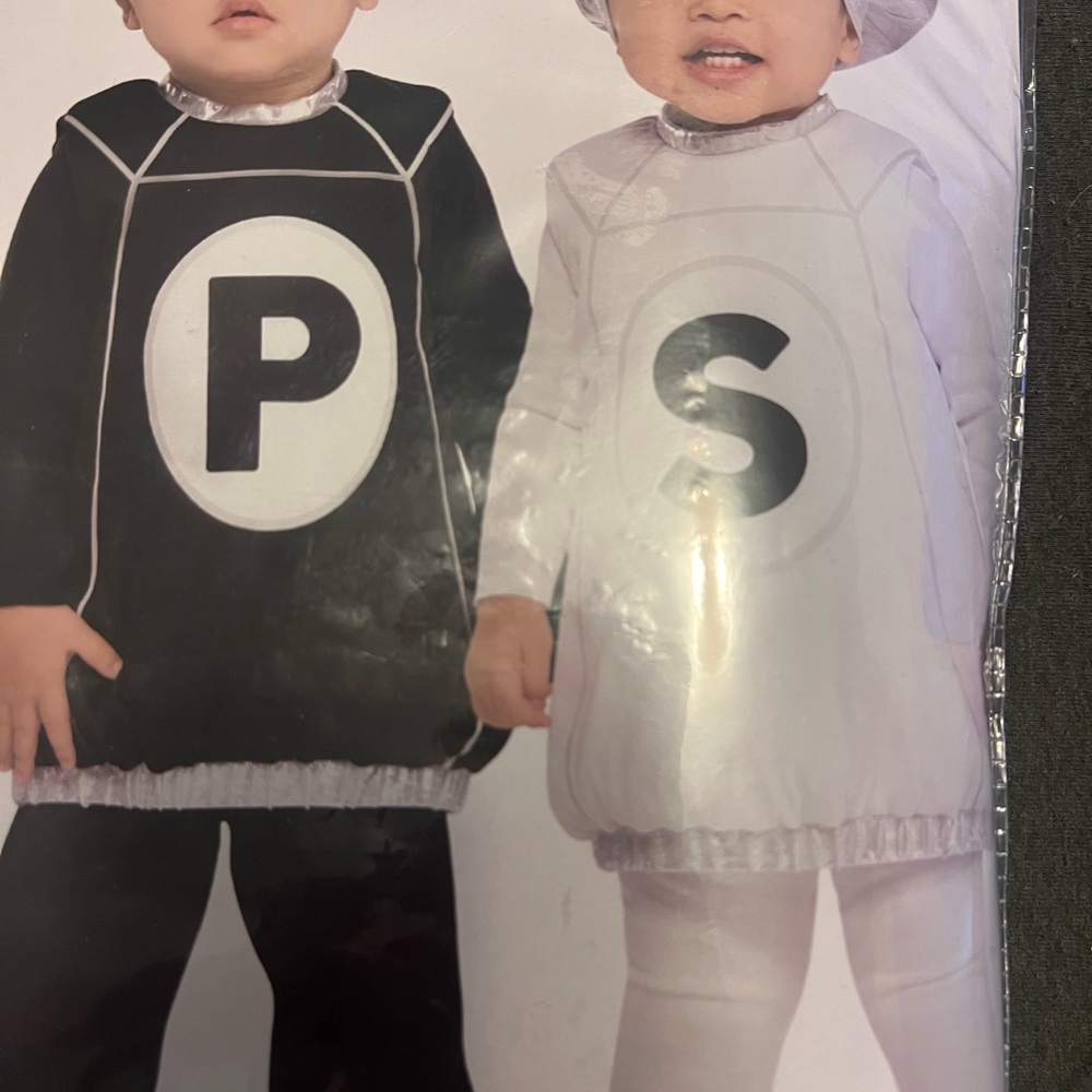 NWT Infant Shaker Sweeties Costume Set - Black & White, 0-6m - Picture 3 of 5